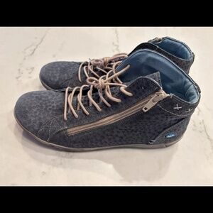 Cloud Aika sneaker